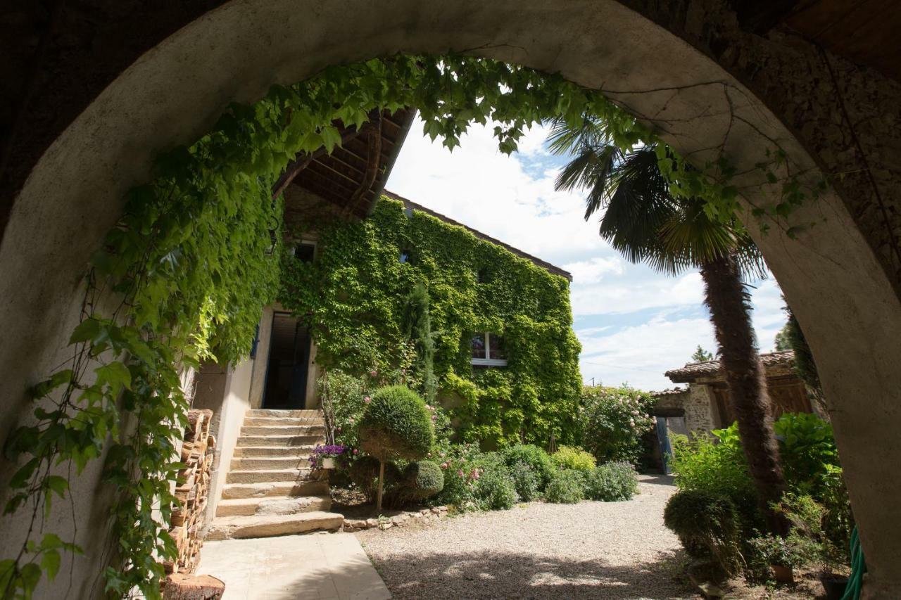 Le Clos Du Perret Chaussan 외부 사진